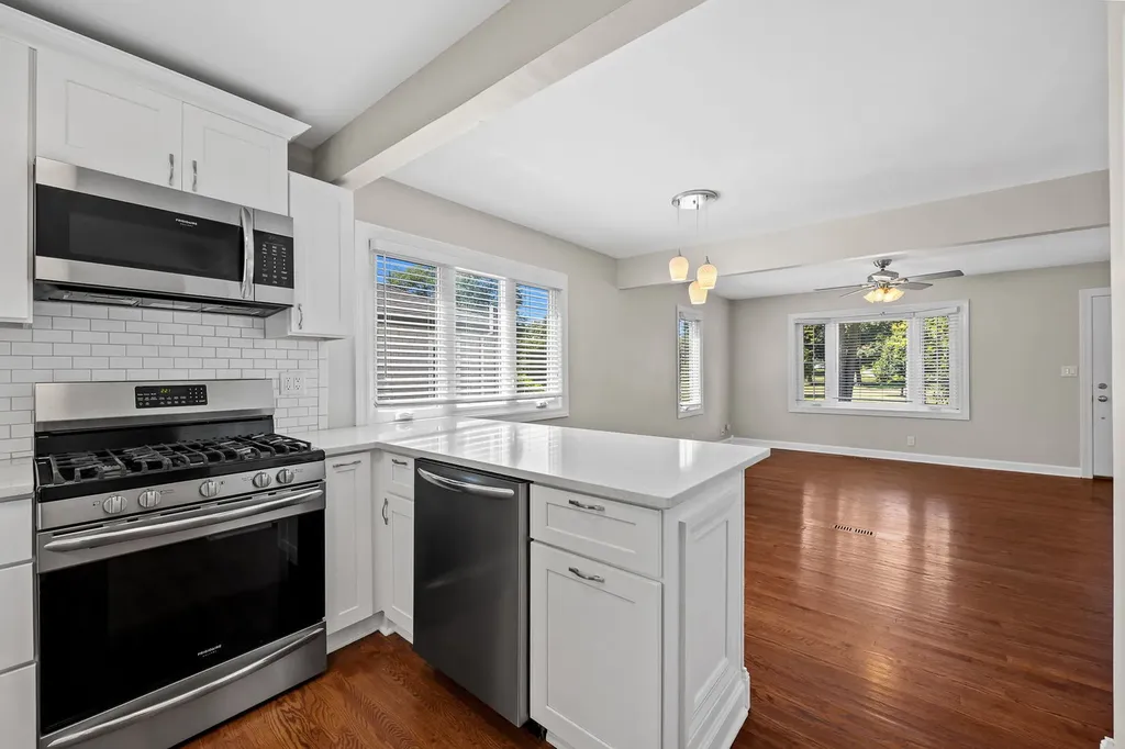 337 Sheldon Avenue Downers Grove IL 60515