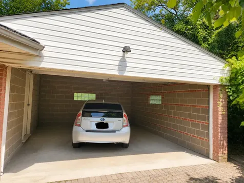 6647 North Lawndale Avenue Lincolnwood IL 60712