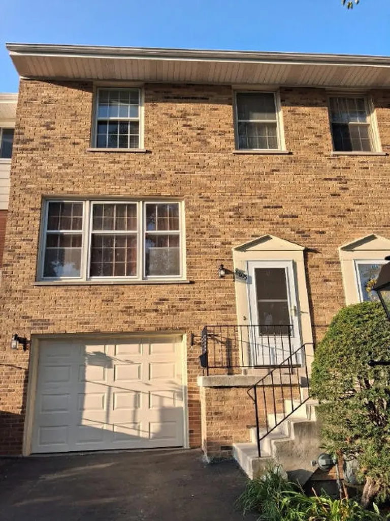 8805 44TH Place Brookfield IL 60513