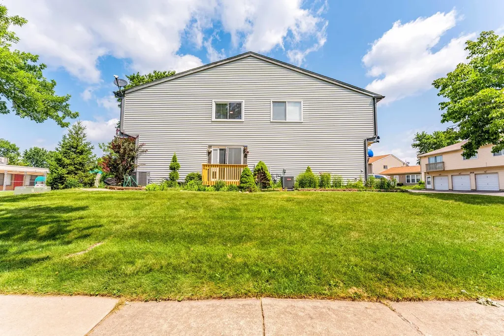 234 Algonquin Court Bolingbrook IL 60440