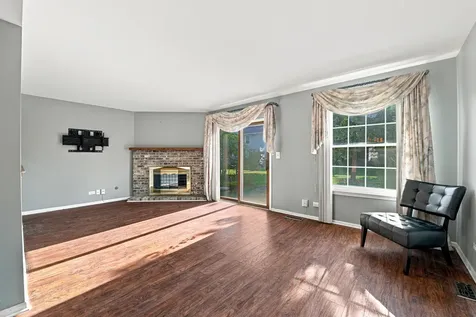 875 North Tamarac Boulevard Addison IL 60101