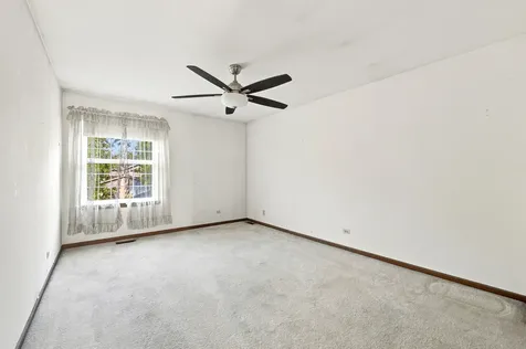 875 North Tamarac Boulevard Addison IL 60101