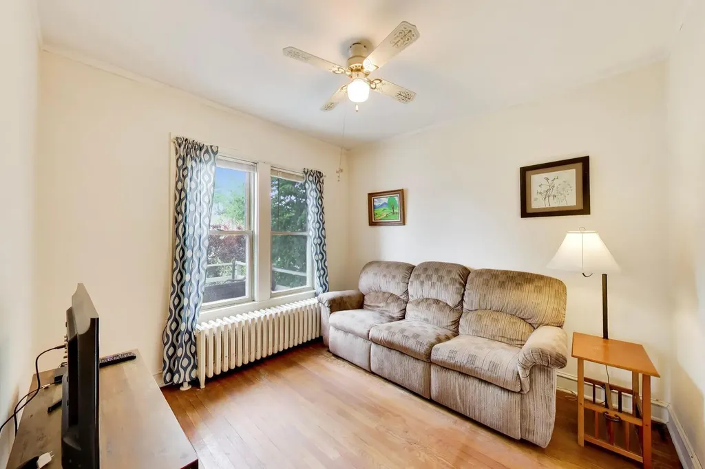 5829 North Mobile Avenue Chicago IL 60646
