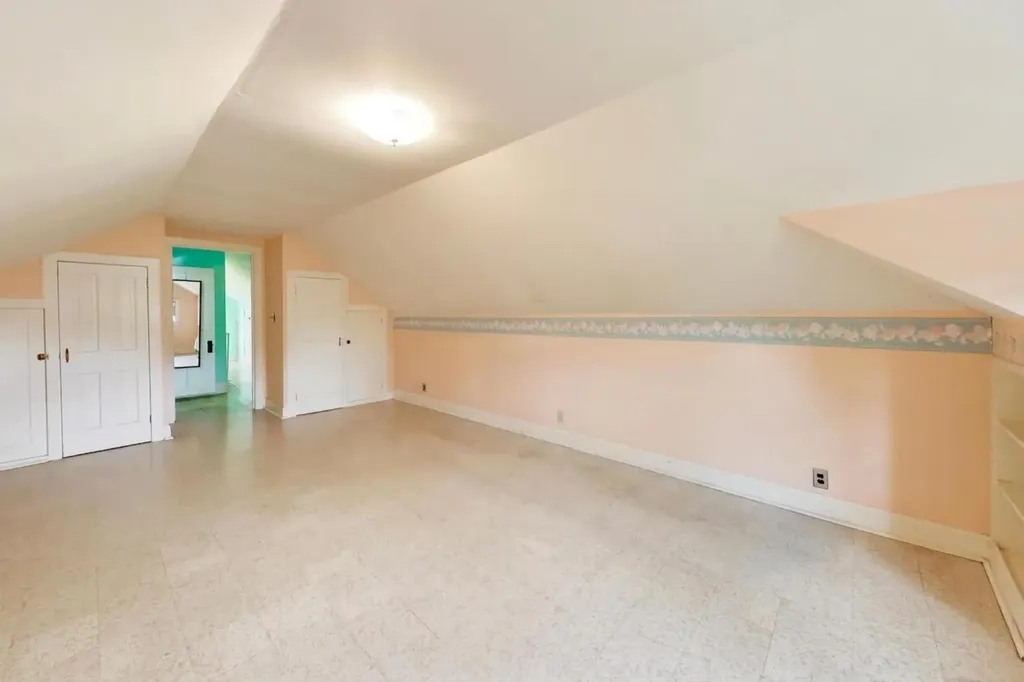 5829 North Mobile Avenue Chicago IL 60646