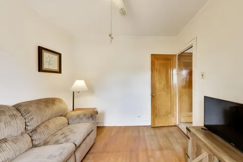 5829 North Mobile Avenue Chicago IL 60646