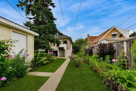 5829 North Mobile Avenue Chicago IL 60646