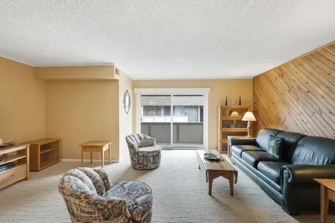 437 Cavalier Court Dundee IL 60118