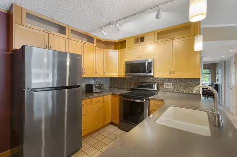 437 Cavalier Court Dundee IL 60118