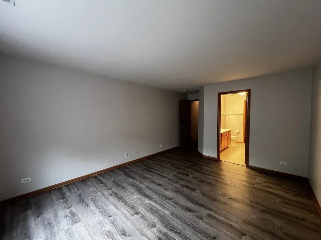 2405 Wilton Lane Aurora IL 60502
