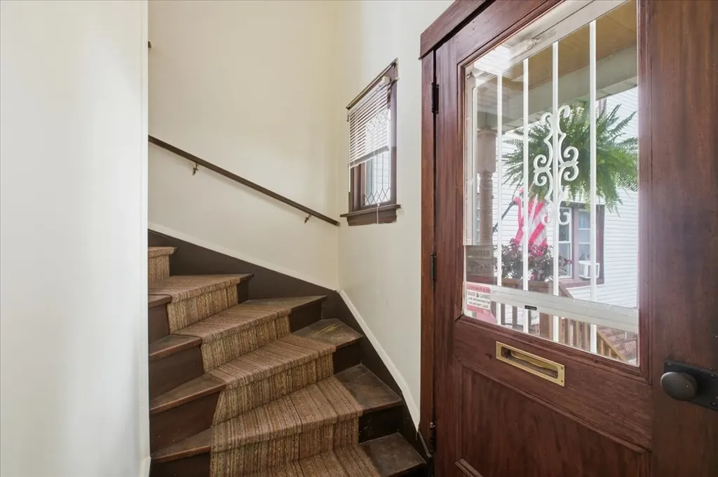 4340 North Drake Avenue N Chicago IL 60618
