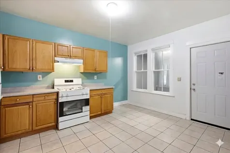 4340 North Drake Avenue N Chicago IL 60618