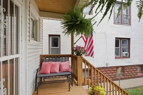 4340 North Drake Avenue N Chicago IL 60618