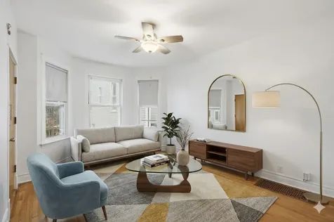 4340 North Drake Avenue N Chicago IL 60618