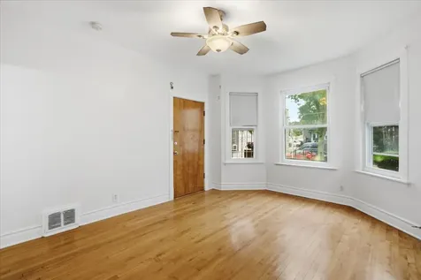 4340 North Drake Avenue N Chicago IL 60618