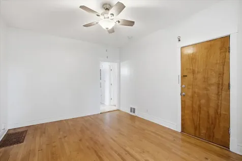 4340 North Drake Avenue N Chicago IL 60618