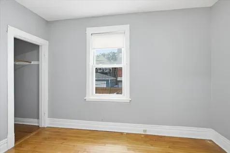 4340 North Drake Avenue N Chicago IL 60618