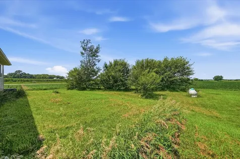 2961 West 2000s Road Kankakee IL 60901