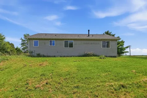 2961 West 2000s Road Kankakee IL 60901