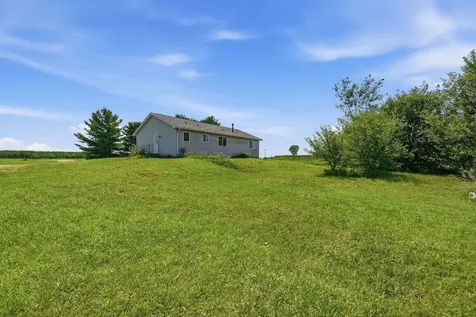 2961 West 2000s Road Kankakee IL 60901