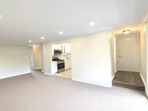 7 Crestview Lane Vernon Hills IL 60061