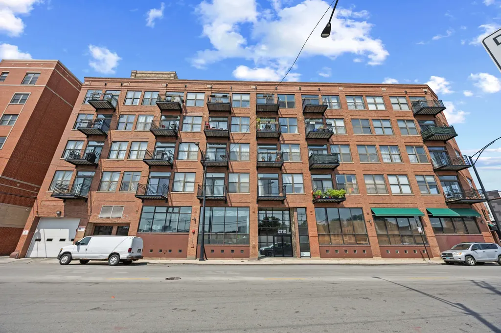 2310 South Canal Street Chicago IL 60616