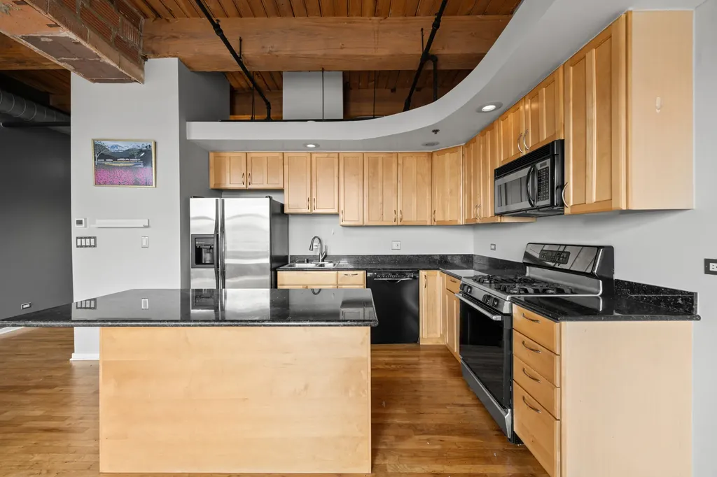 2310 South Canal Street Chicago IL 60616