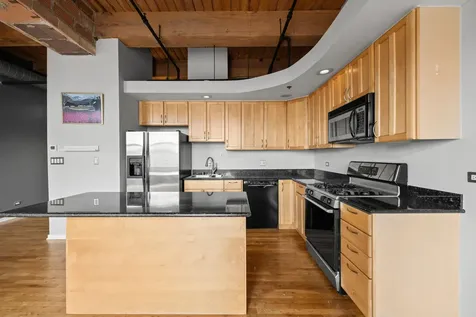 2310 South Canal Street Chicago IL 60616