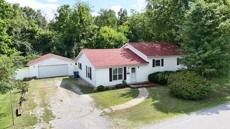 204 West Parrish Avenue Benton IL 62812