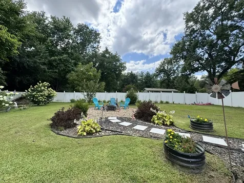 204 West Parrish Avenue Benton IL 62812