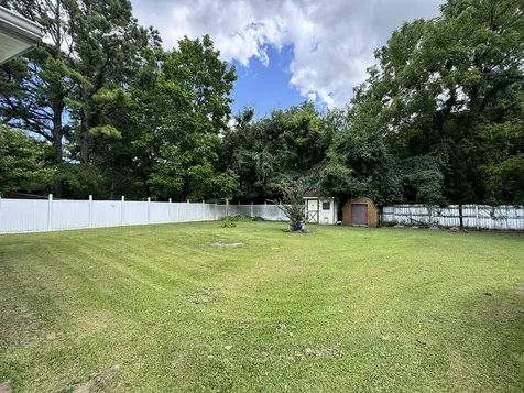 204 West Parrish Avenue Benton IL 62812