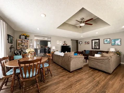 204 West Parrish Avenue Benton IL 62812