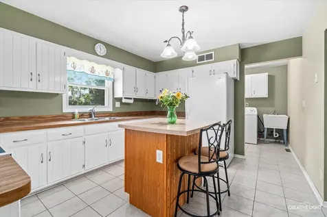 51 Dawn Avenue Plano IL 60545