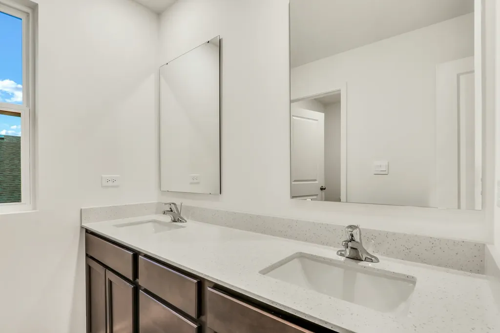 1639 Whisper Glen Drive Plainfield IL 60586
