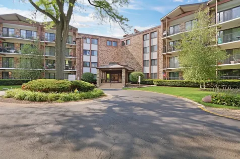 250 West Parliament Place Mount Prospect IL 60056
