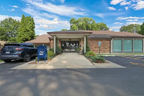 250 West Parliament Place Mount Prospect IL 60056