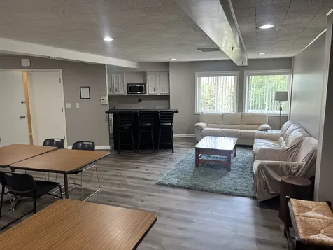 250 West Parliament Place Mount Prospect IL 60056