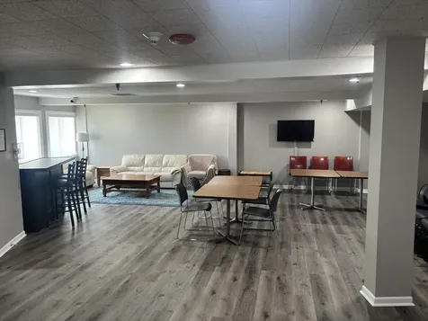 250 West Parliament Place Mount Prospect IL 60056