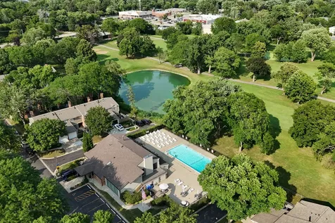 250 West Parliament Place Mount Prospect IL 60056