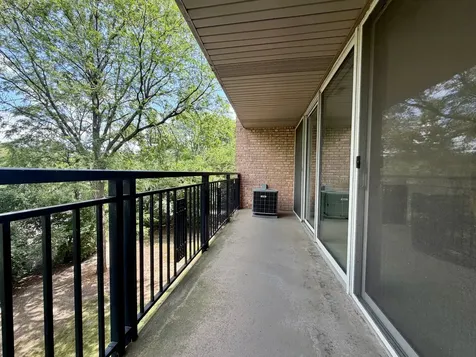 5950 Oakwood Drive Lisle IL 60532