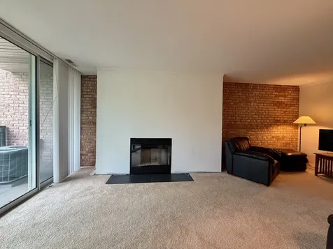 5950 Oakwood Drive Lisle IL 60532