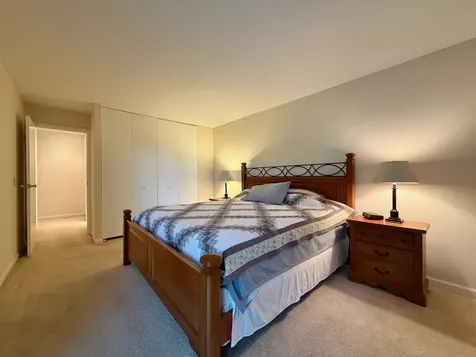 5950 Oakwood Drive Lisle IL 60532