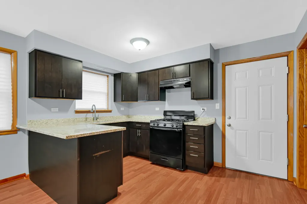 2119 South Grove Street Blue Island IL 60406