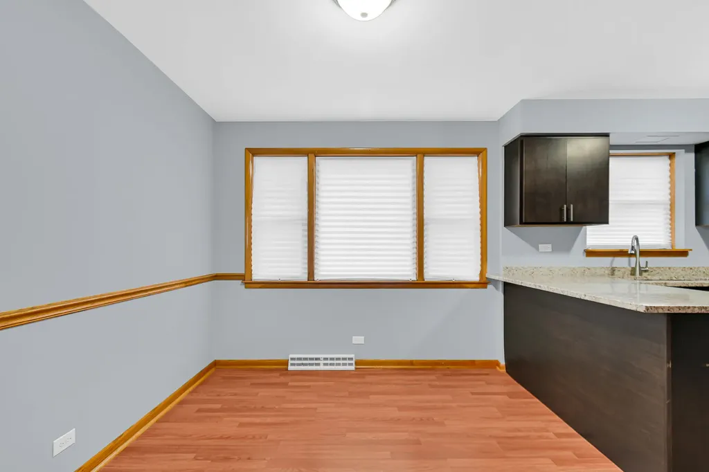 2119 South Grove Street Blue Island IL 60406