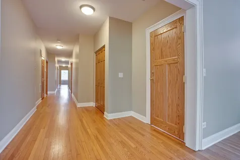 5419 South Hyde Park Boulevard Chicago IL 60615