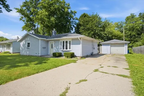 1329 Chippewa Drive Ottawa IL 61350