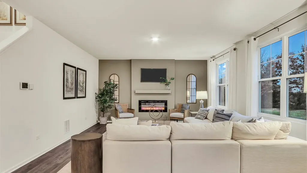 1641 Whisper Glen Drive Plainfield IL 60586