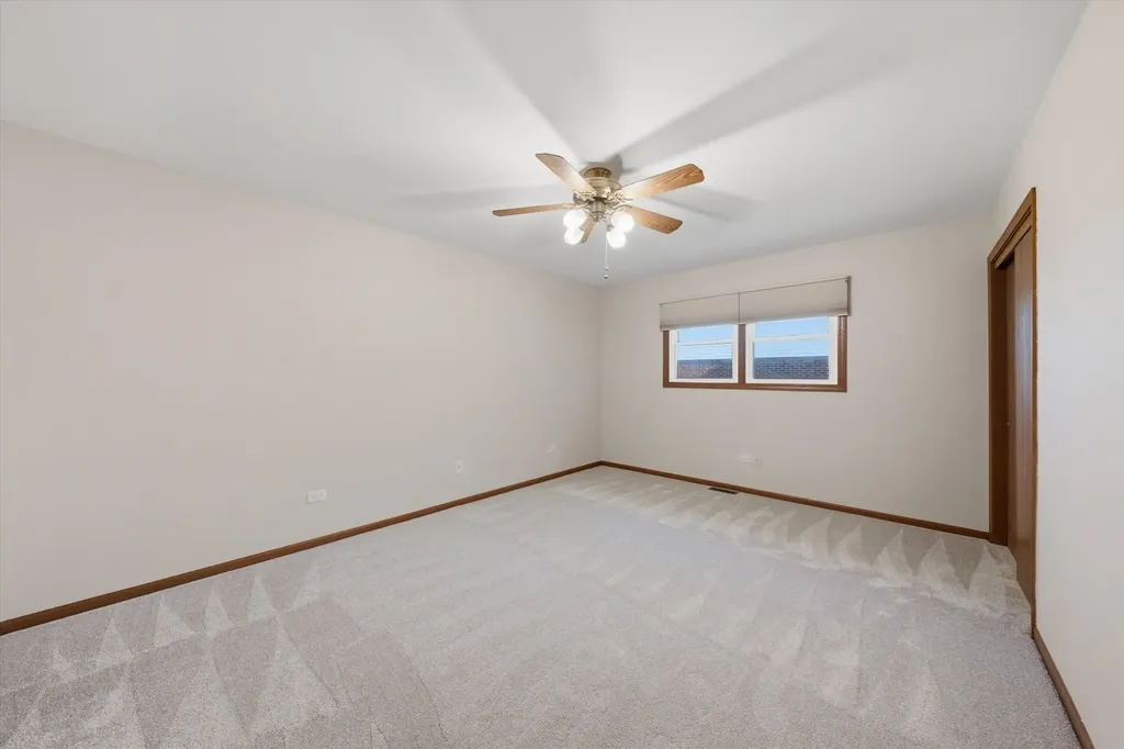 10S221 Suffield Drive Downers Grove IL 60516