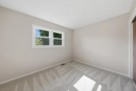 10S221 Suffield Drive Downers Grove IL 60516