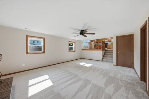 10S221 Suffield Drive Downers Grove IL 60516