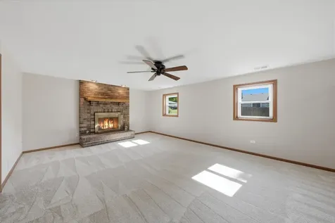 10S221 Suffield Drive Downers Grove IL 60516